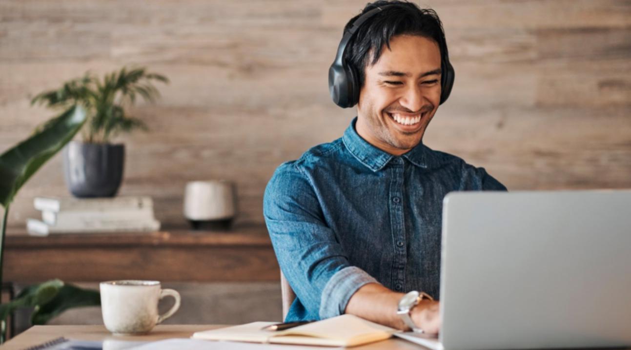 Team bei der Arbeit an neuen Kurskonzepten
